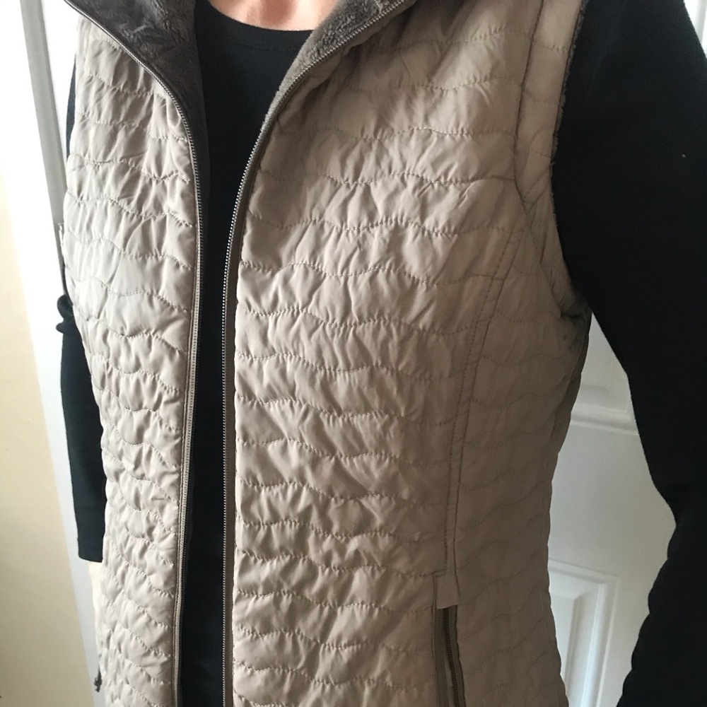 lot of 2 Free Country vests